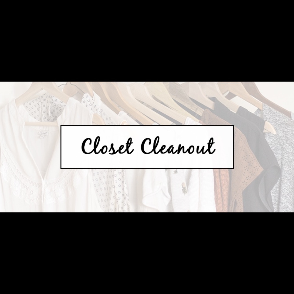 Closet clean out!! Make me a reasonable offer! Everything must go!